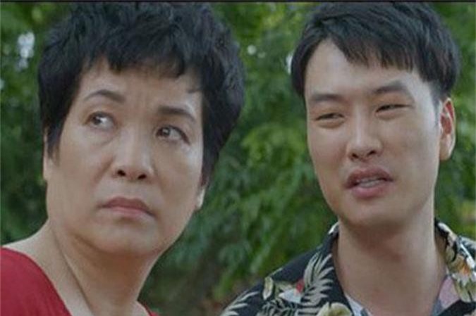 Trọng Lân 'Hoa hồng trên ngực trái': Cậu em trai 'mặt dày' trên phim chuyên trị vai đểu