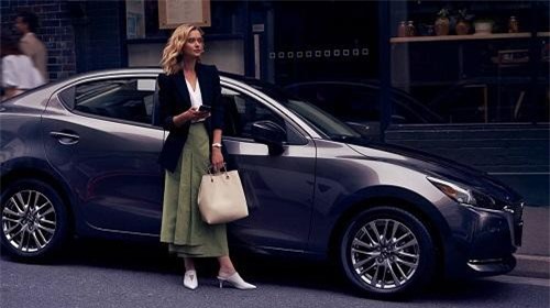 2020 Mazda2 Sedan bản nâng cấp vòng đời hút khách mua, giá chỉ từ 322 triệu đồng