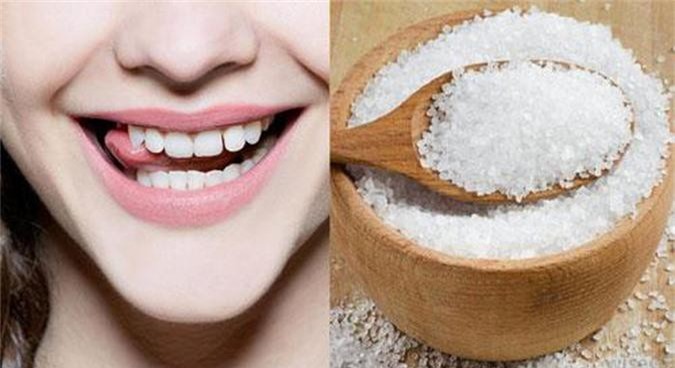 Cách làm sạch mảng bám trên răng không cần đến nha sĩ