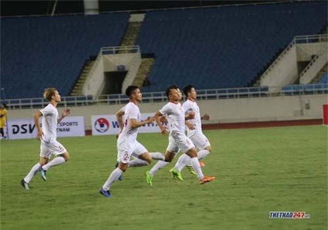 Công Phượng về cuối trong phần thi bứt tốc