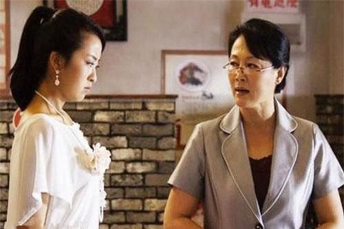 Khi mẹ chồng hóa 'hung thần', 'bắt nạt' con dâu 'bá đạo'