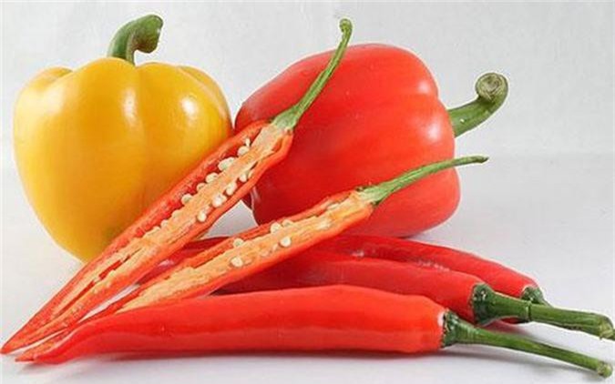 Món ăn cay từ ớt, con dao hai lưỡi