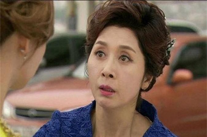 Ngày đón dâu, mẹ chồng 'đứng hình' khi nhà gái lên trao quà