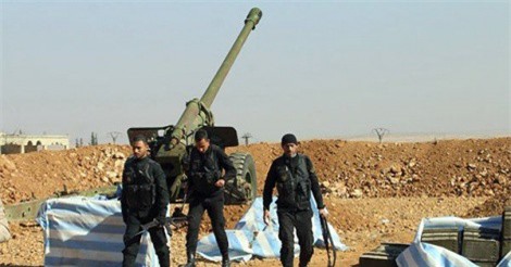 Pháo binh Syria thiêu rụi 2 căn cứ trọng yếu của khủng bố ở Quneitra