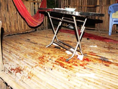 Truy sát kinh hoàng trong đêm, vợ chết, chồng nguy kịch