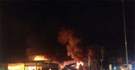 Bà Rịa - Vũng Tàu: Xe cẩu phát hoả suýt gây cháy trạm xăng