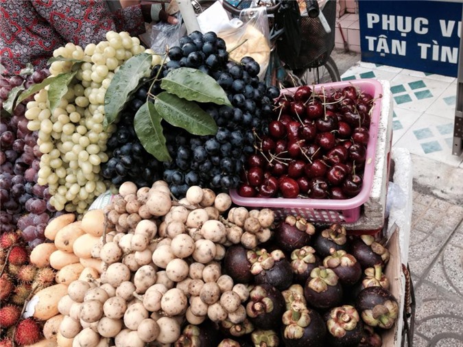 Bàng hoàng Cherry Mỹ bán nhan nhản ngoài đường 