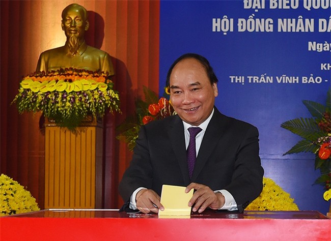 Cả nước đã có gần 96% cử tri đi bỏ phiếu bầu cử