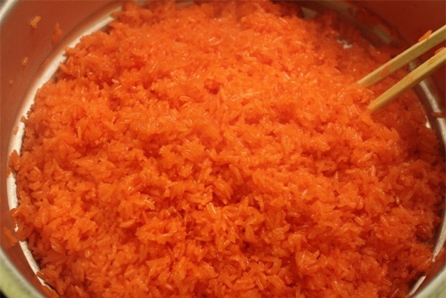 Cách nấu xôi gấc tuyệt ngon trong ngày Tết