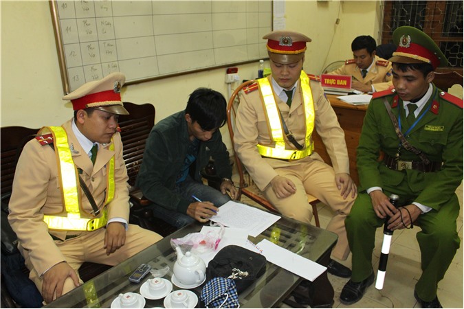 Cảnh sát giao thông Bắc Giang bắt ma túy 