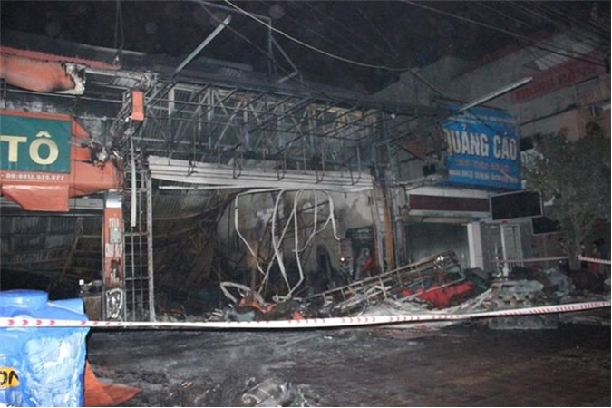 Cháy cửa hàng nội thất ở Quảng Ninh: Hiện trường hoang tàn