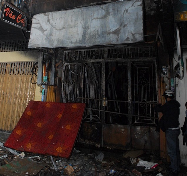 Cháy nhà, 6 người thiệt mạng: Xót xa vợ chồng, 3 con chết ngạt