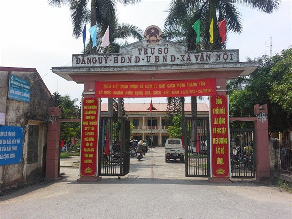 Đông Anh - Hà Nội: Lạ đời chuyện đòi họp chợ trước cổng UBND xã