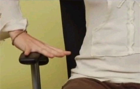 Chồng chết tức tưởi sau khi vợ bóp "của quý"