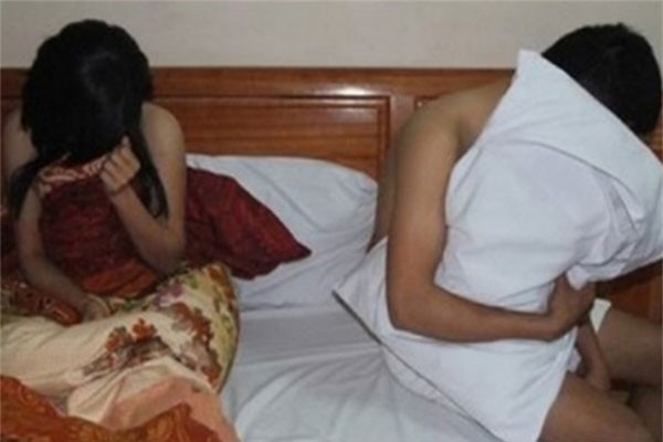 Chuyển công tác Chủ tịch xã quan hệ bất chính với chủ tịch hội phụ nữ