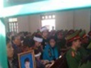 Cô giáo bắt 7 học sinh xúc miệng bằng xà phòng vì nói tục