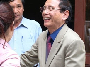 Đại gia Lê Ân thắng kiện con trai, lấy lại được nhà