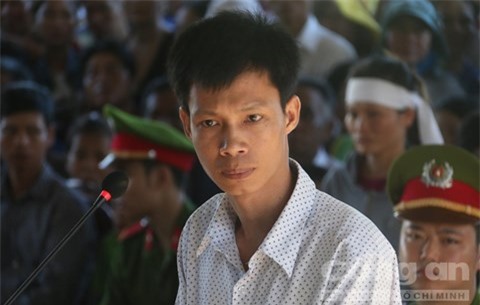 Đâm chết vợ rồi vượt hơn 1.000km giết "tình địch"