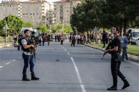 Đánh bom xe ở Thổ Nhĩ Kỳ, 21 người thương vong