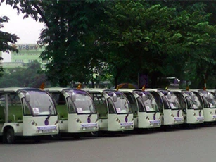 Đồng ý thí điểm xe điện 4 bánh phục vụ khách du lịch