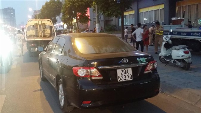 Tổ công tác 141 bắt gọn chiếc xe ô tô gây tai nạn rồi bỏ chạy