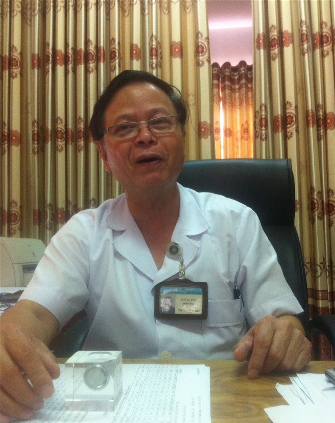 Hà Tĩnh: Cán bộ ngồi cơ quan làm việc vẫn điểm danh đầy đủ ở trường