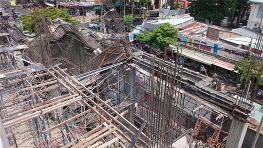 Hiện trường thảm khốc vụ sập giàn giáo tại Vũng Tàu