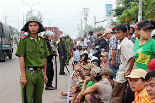 Hơn 300 cảnh sát bảo vệ phiên xử thảm sát tại Bình Phước