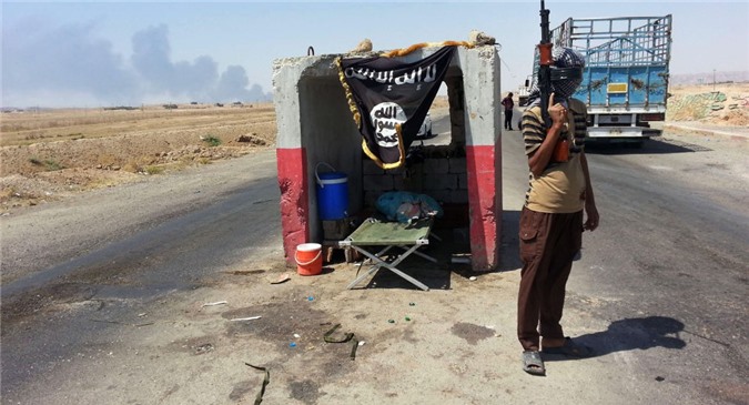 Iran tố Mỹ không chiến đấu chống khủng bố mà chỉ "đùa giỡn" 