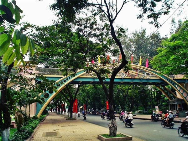 Kẻ cướp bị nạn nhân đánh chết trong công viên