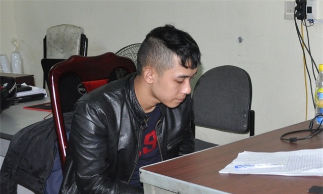 Kẻ xông vào nhà truy sát gia đình bé 3 tuổi ra đầu thú