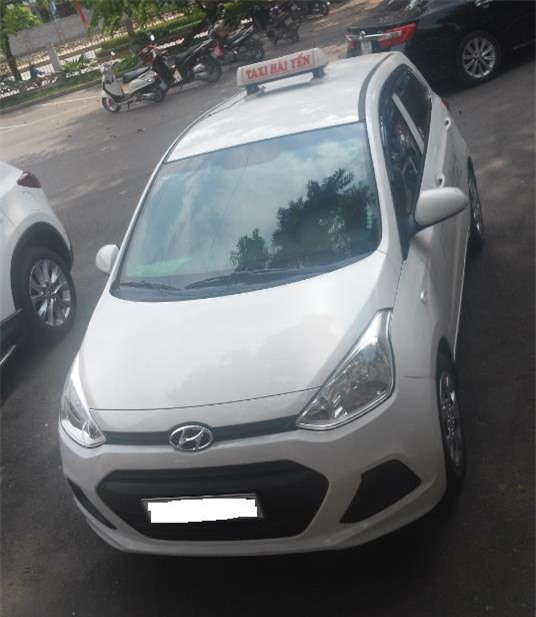 Lào Cai: Nhiều hãng taxi ngang nhiên cho xe hoạt động không phép