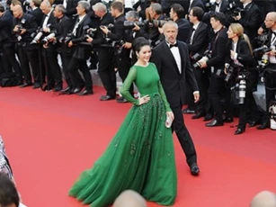 Lý Nhã Kỳ giúp "Việt Nam tỏa sáng" trên thảm đỏ Cannes