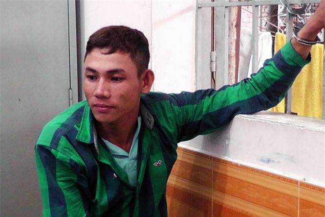 Nam thanh niên dọa tung "ảnh nóng" để tống tiền, gạ tình cô giáo