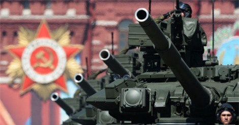 Nga chuyển gia lô hàng 73 xe tăng T-90 cho quân đội Iraq