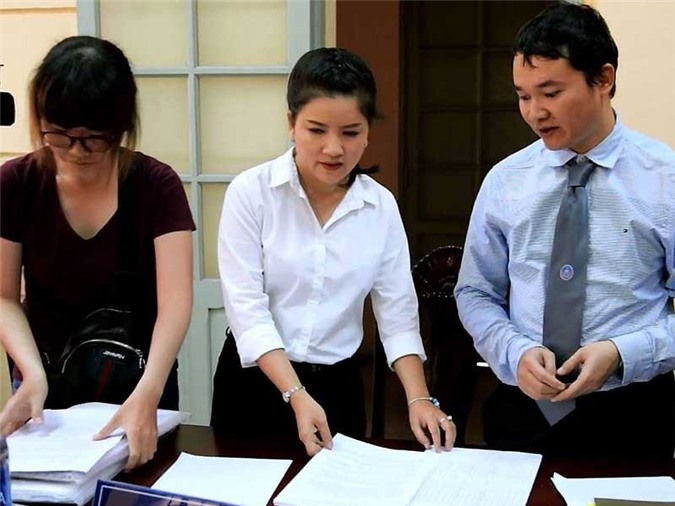 Ngọc Trinh kiện nhà hát kịch TP. HCM: "Em hết đường rồi"