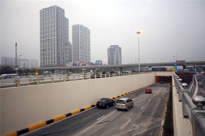 Người Hà Nội thở phào khi thông xe 2 hầm chui nghìn tỷ