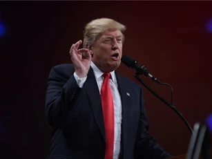 Obama bị tố "giật dây" các cuộc biểu tình ở Mỹ phản đối Trump
