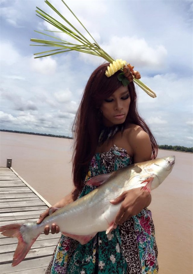 Choáng với phong cách thời trang của chàng trai "không ai dám bắt chước"