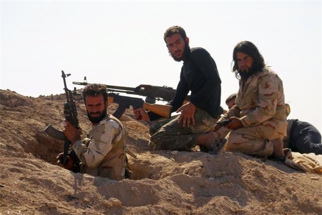 Quân đội Thổ Nhĩ Kỳ và phe nổi dậy Syria tấn công thành trì IS ở Bắc Aleppo