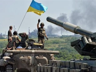 Ukraine 44 lần vi phạm ngừng bắn, nã đạn vào 16 khu vực Donetsk