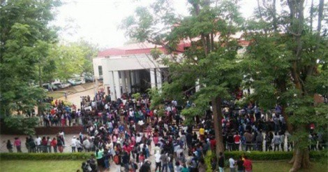 Sinh viên Đại học Zimbabwe bỏ thi, đòi Tổng thống Mugabe từ chức