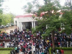Sinh viên Đại học Zimbabwe bỏ thi, đòi Tổng thống Mugabe từ chức