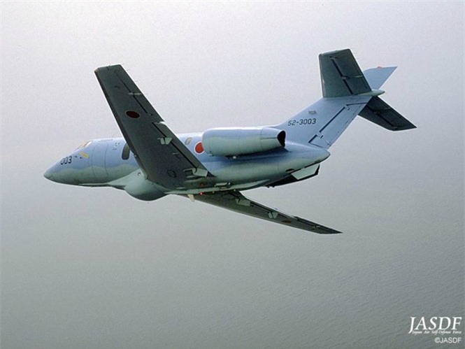 Sốc: Máy bay quân sự Nhật chở 6 người bất ngờ mất tích