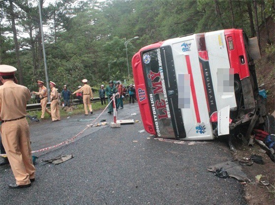 Tai nạn thảm khốc trên đèo Prenn: Cấm xe lưu thông vào ban đêm