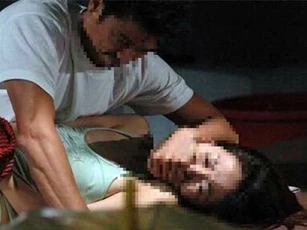 Thăm mộ người thân, người phụ nữ bị "yêu râu xanh" hiếp dâm