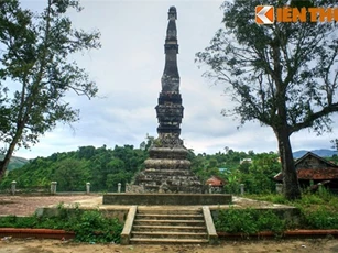 Thăm quan Tháp Mường Và – Sơn La