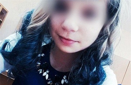 Thiếu nữ tử vong vì vừa tắm vừa sạc điện thoại