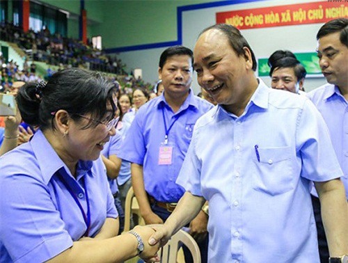 Thủ tướng giản dị, trò chuyện thân mật với 3.000 công nhân