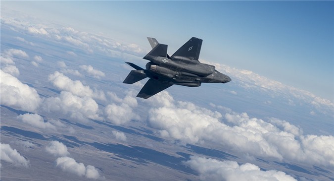 Tiêm kích F-35 của Mỹ đối đầu với lá chắn tên lửa Nga như thế nào?